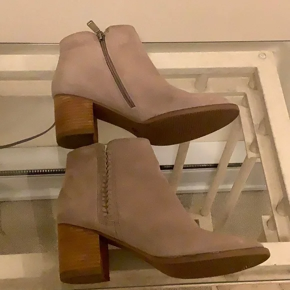 Blondo size 9 ankle boot - Picture 4 of 9